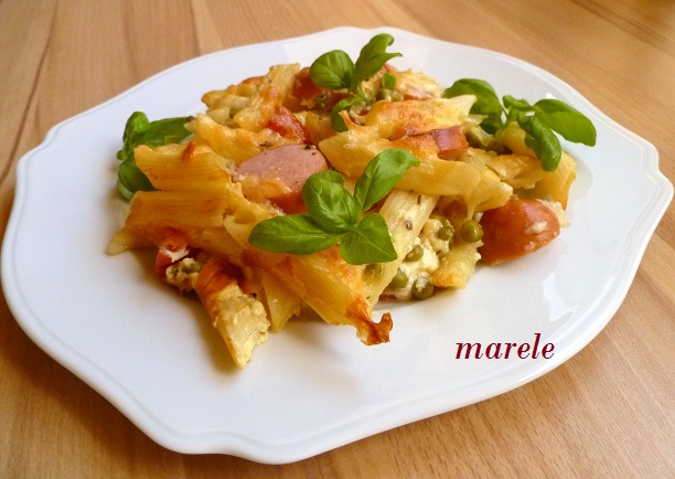 Запеканка из Pasta Penne с сардельками и овощами.JPG