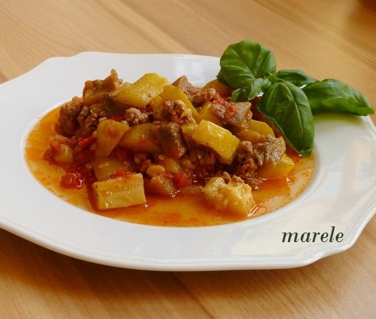 Рагу из овощей и мясного фарша (рецепт для Мультиварки) 1.JPG