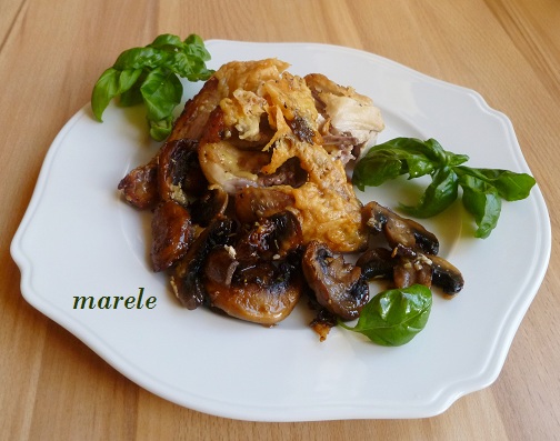 Пулярка, запечённая с сыром и шампиньонами.JPG